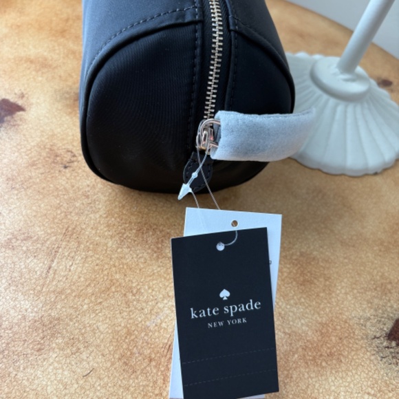 Kate spade Chelsea medium cosmetic BLK - Picture 6 of 10